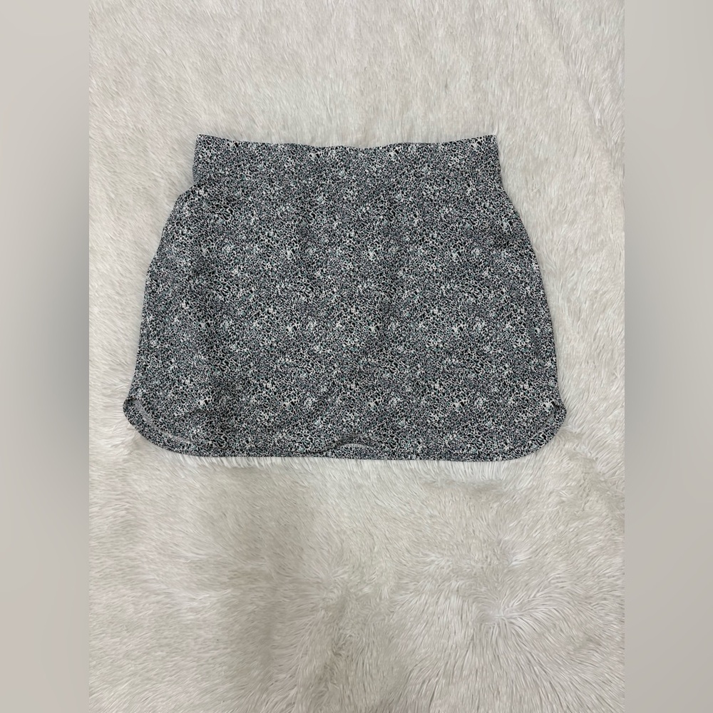 Peter Millar Black and White Mini Skirt